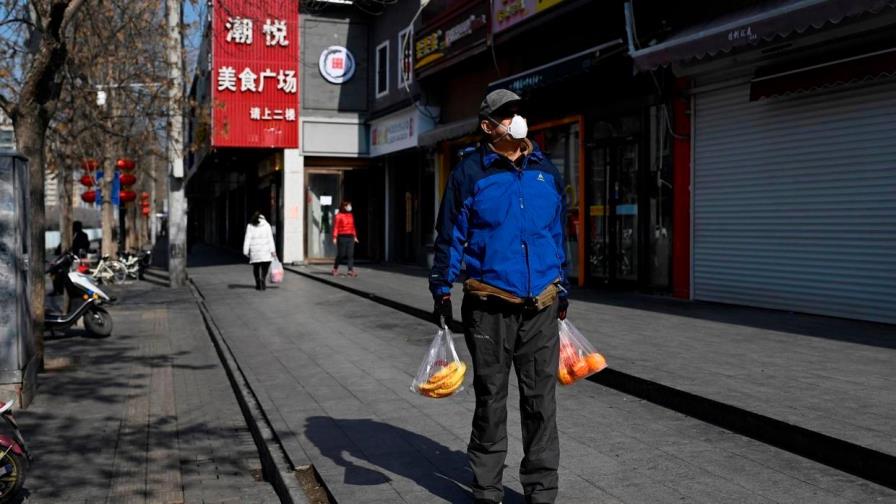 Número de muertos por coronavirus supera los 1,000 en China 