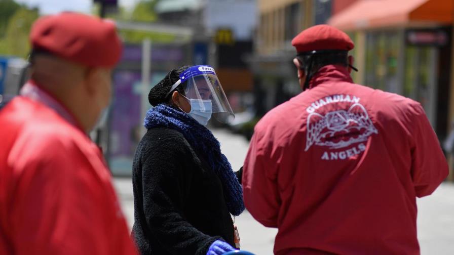 Los justicieros que patrullan Nueva York se adaptan durante la cuarentena