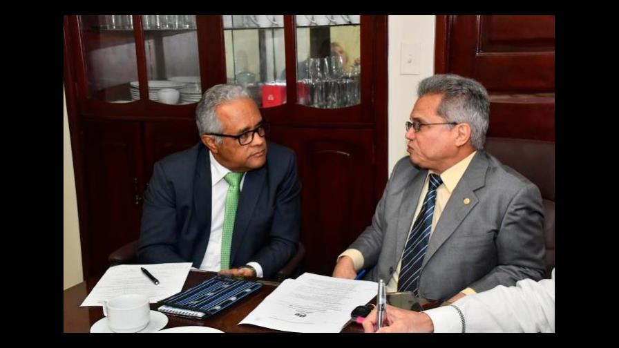 Los beneficios para los médicos que contempla acuerdo firmado hoy con el Gobierno 
