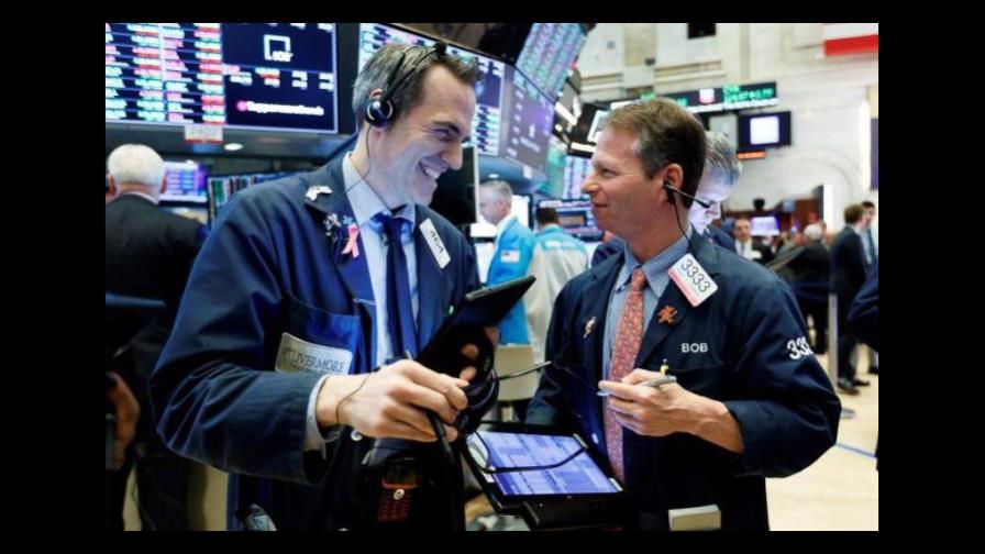 Wall Street cierra con doble récord su mejor semana desde noviembre