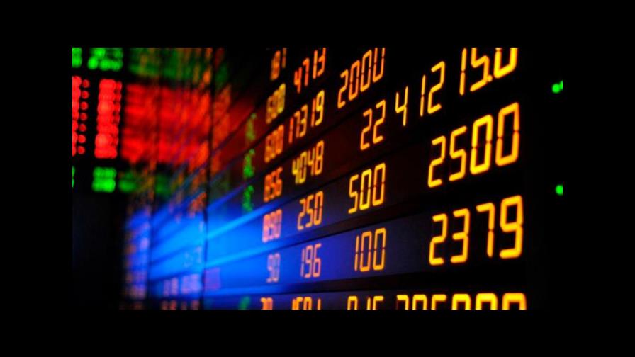 Wall Street abre en rojo por impacto de la variante Delta del coronavirus Wall Street abre en rojo por impacto de la variante Delta del coronavirus