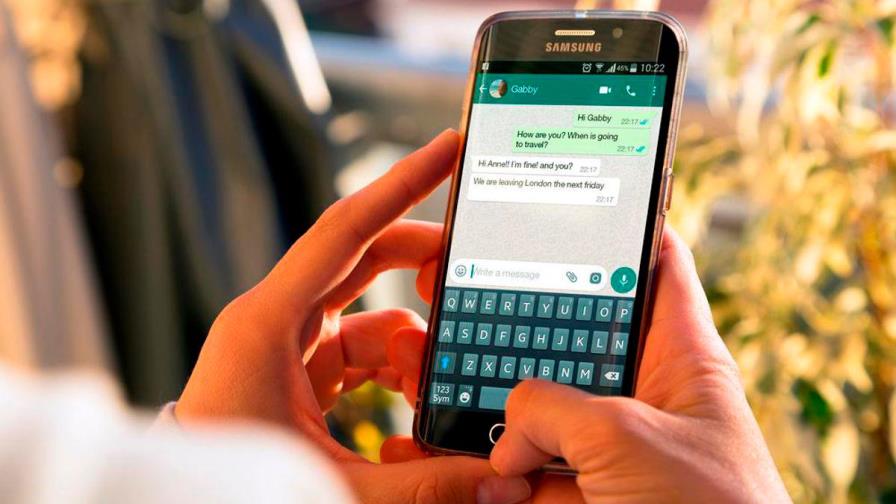 WhatsApp lanza un creador de “stickers” personalizados WhatsApp lanza un creador de “stickers” personalizados