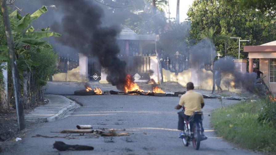 Hieren motoconchista de un balazo durante protestas tras sentencia caso Emely Hieren motoconchista de un balazo durante protestas tras sentencia caso Emely