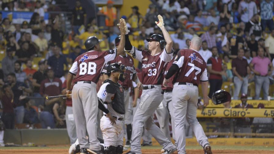 Leones y Gigantes luchan hoy por el liderato; Águilas y Tigres por evitar el sótano