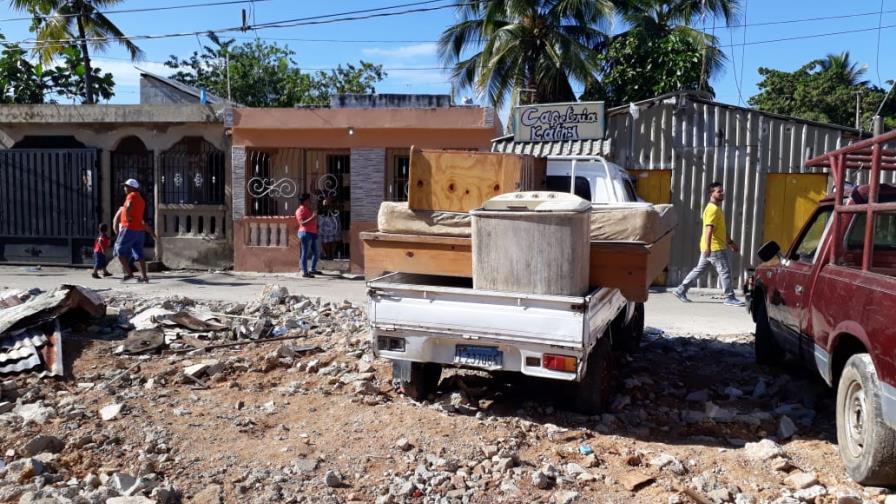A ritmo de 25 viviendas por día siguen los desalojos en Los Guandules