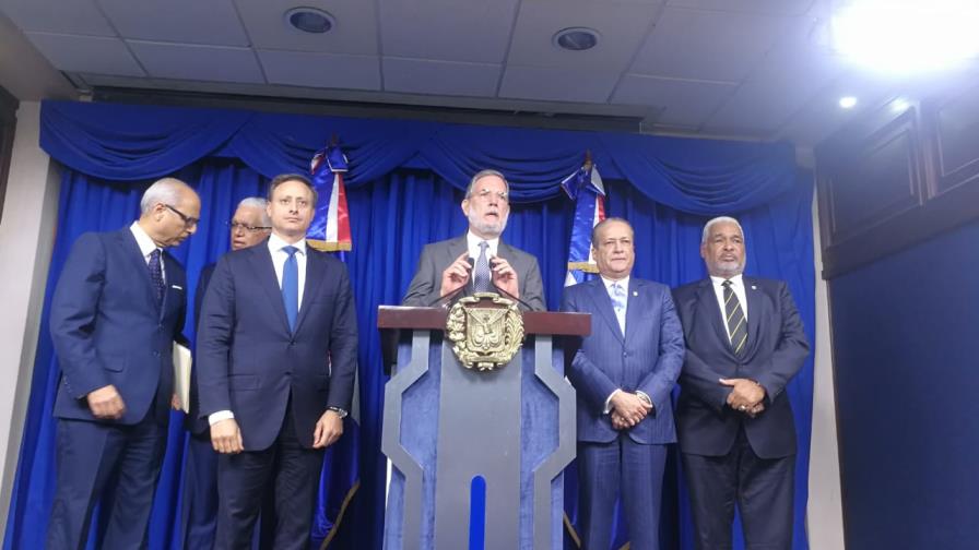 Consejo Nacional de la Magistratura anuncia los nuevos cuatro jueces del TC