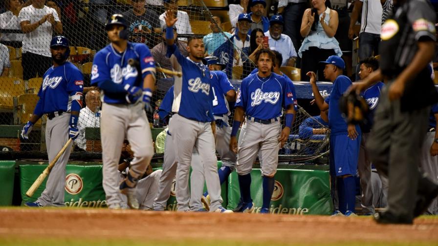 El Licey apalea al Escogido y ambos avanzan al round robin