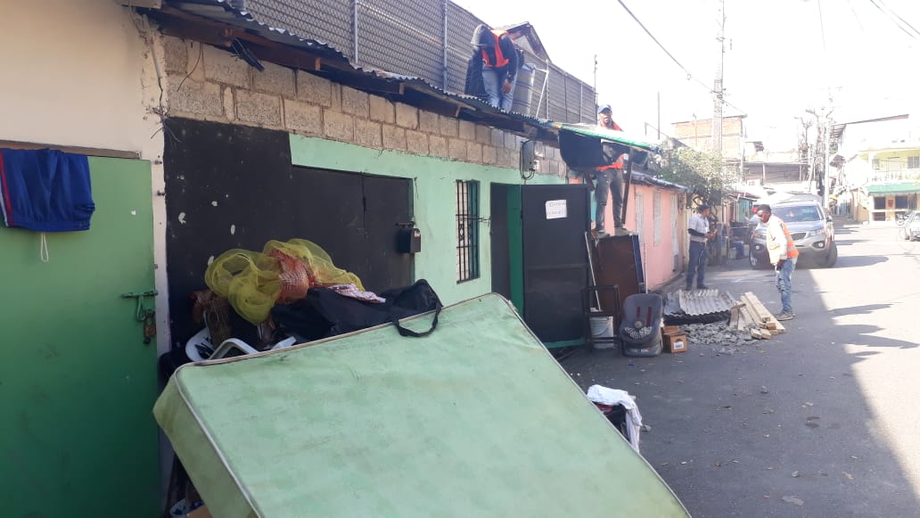 Vista de las casas afectadas por la explosión de la fábrica Polyplas. 