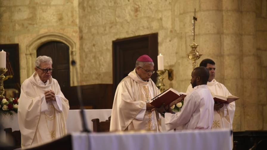 Monseñor Francisco Ozoria: “Hacer obras buenas, eso hace posible la Navidad”