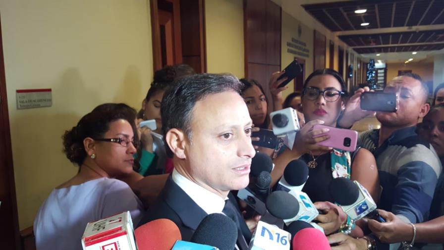 El procurador hace una clara advertencia al merenguero Omega