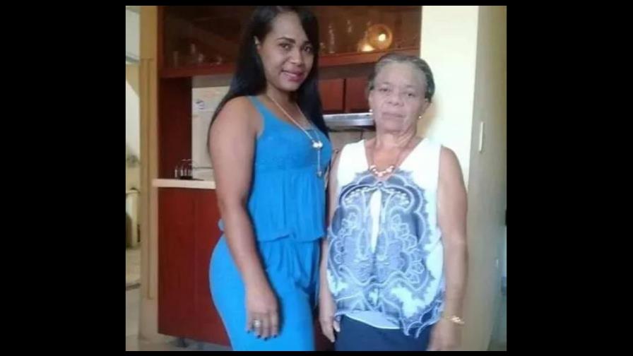 Mata a exesposa y su madre minutos antes de ir a la iglesia Mata a exesposa y su madre minutos antes de ir a la iglesia