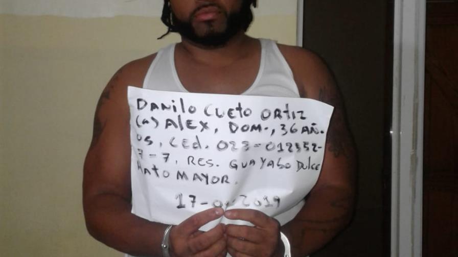 Allanan casa campestre del pelotero Jhonny Cueto y apresan a su hermano 