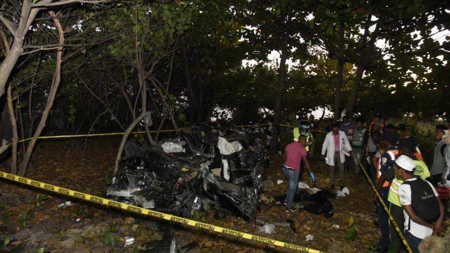 Accidentados en autopista 30 de Mayo son padre e hijo 