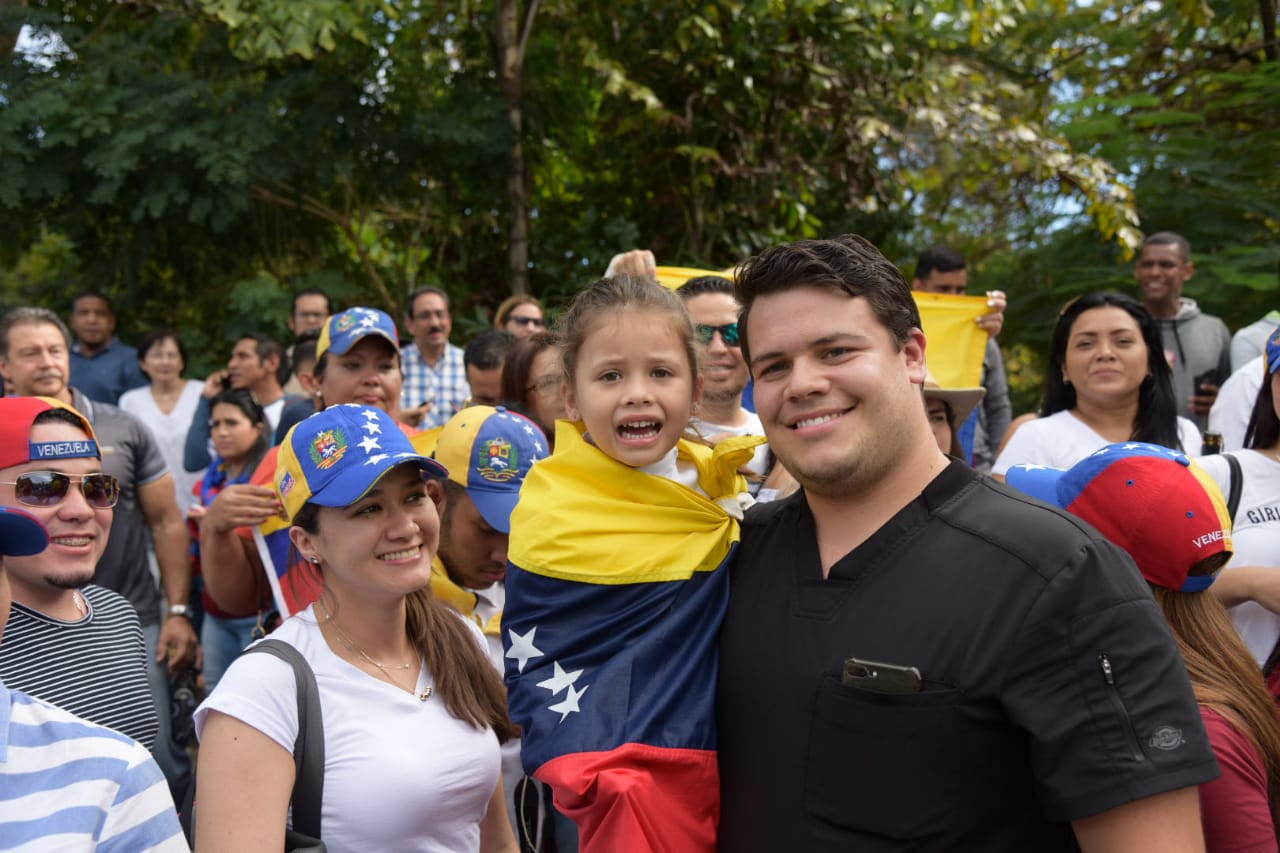 En familia fueron a apoyar la concentración.