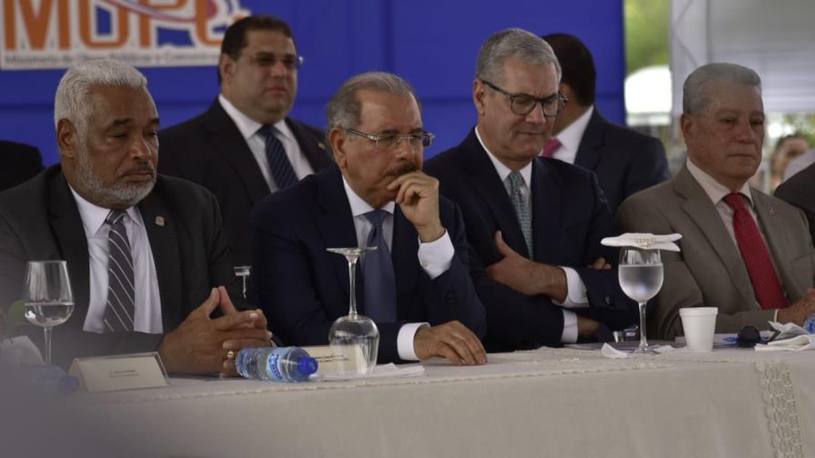 Danilo advierte que en 10 años la mitad de los empleos se perderán por el avance de la tecnología