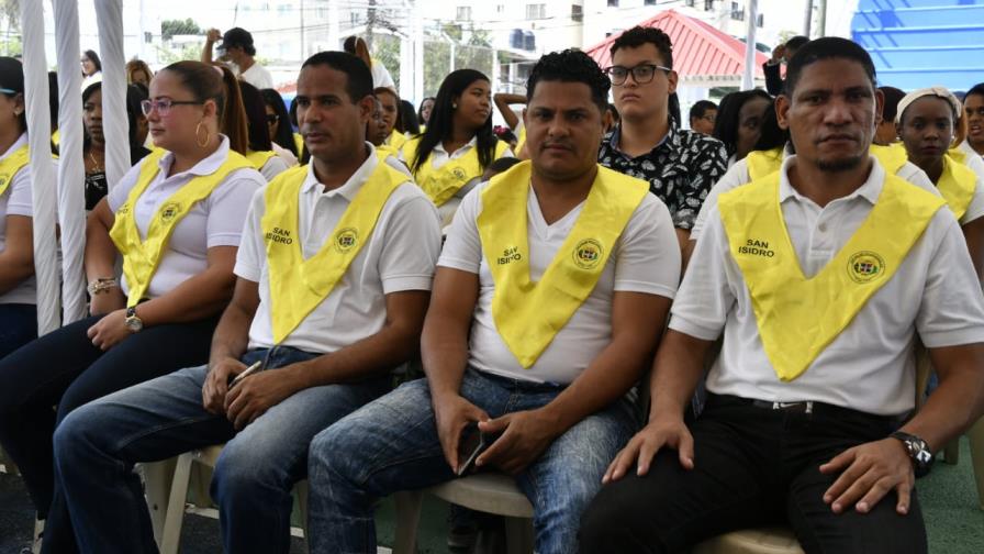 Digepep y las FF.AA. gradúan más de 848 jóvenes en cursos técnicos Digepep y las FF.AA. gradúan más de 848 jóvenes en cursos técnicos
