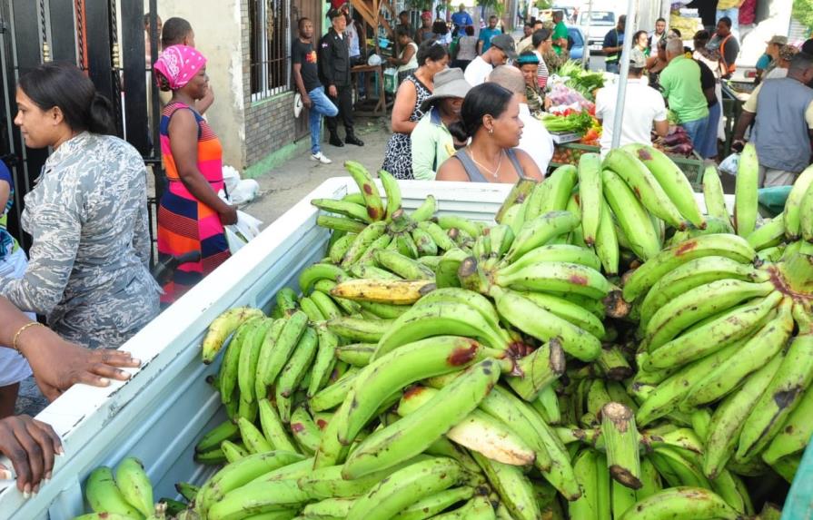 INESPRE inicia venta de plátanos a 2.50 pesos