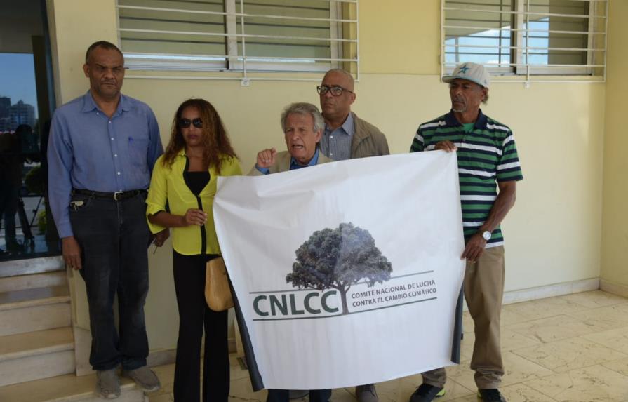 Exigen al TC dictar sentencia sobre acción de inconstitucionalidad en contra de la comisión de notables de Punta Catalina 