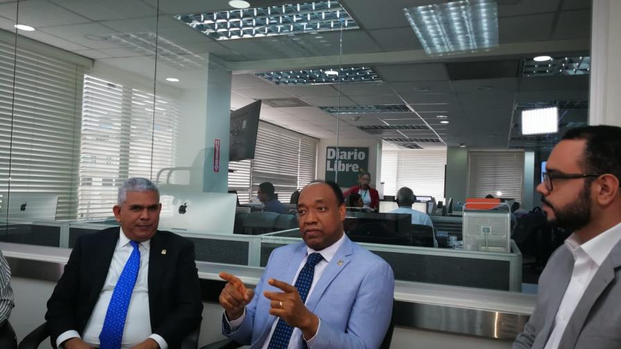 Puntos claves del debate sobre la reelección entre Juan Carlos Quiñones y Elpidio Báez