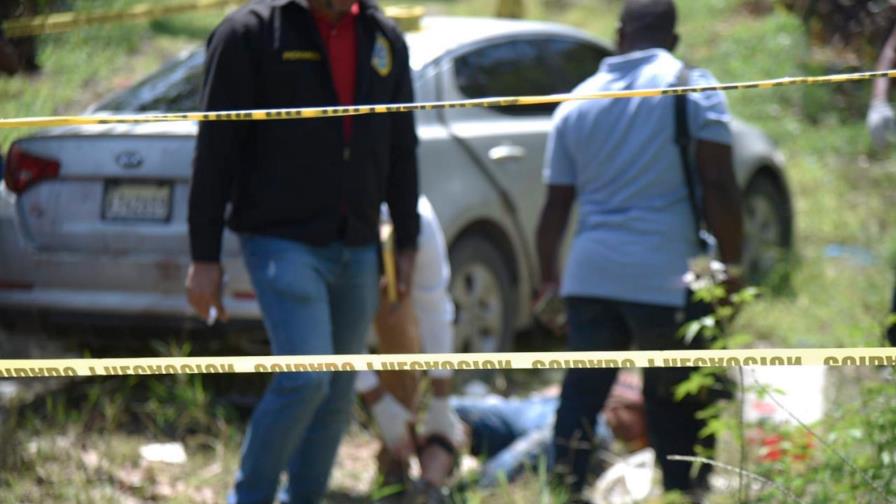 Una de las víctimas del vehículo de La Vega había sido reportada desaparecida
Una de las tres víctimas a tiros estaba desaparecida Una de las víctimas del vehículo de La Vega había sido reportada desaparecida
Una de las tres víctimas a tiros estaba desaparecida