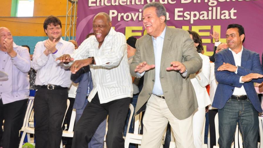 Leonel favorece alianza público-privada para facilitar viviendas a familias vulnerables Leonel favorece alianza público-privada para facilitar viviendas a familias vulnerables