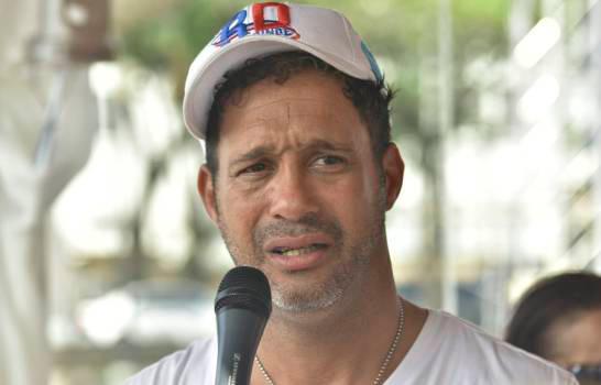 Video| Carlos Silver se declara en huelga de hambre hasta que Guinnes lo certifique 