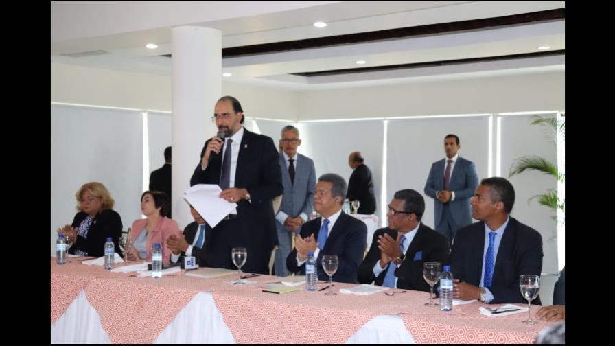 Leonelistas afirman que a reeleccionistas le faltan 27 votos para reformar la Constitución