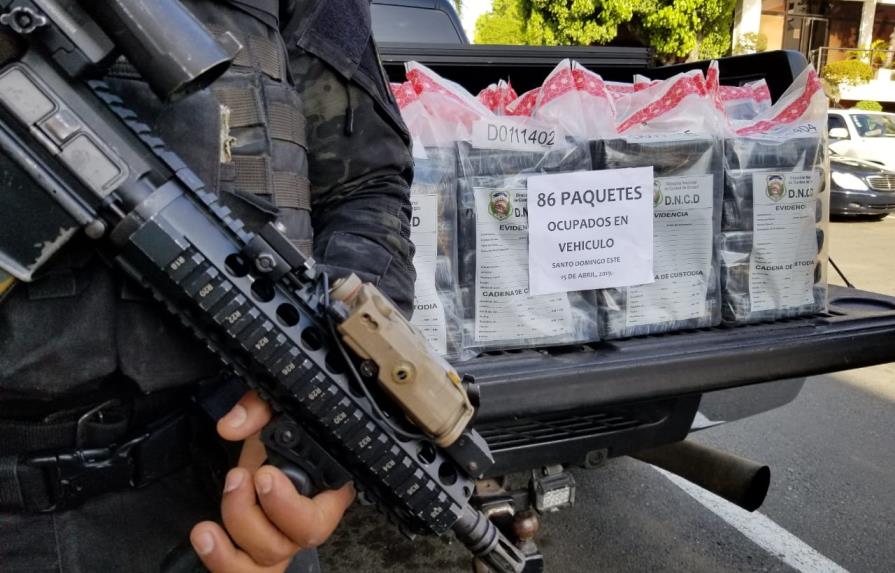 Decomisan 86 paquetes de droga durante operativo en autopista Las Américas