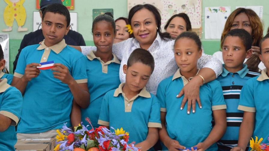 UERS entrega micro-hidroeléctrica de RD$10 MM en Los Anones, San José de Ocoa