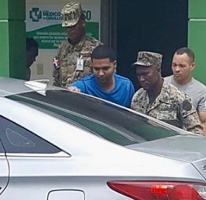 Marlon Martínez, el asesino de Emely Peguero, fue trasladado a un centro médico