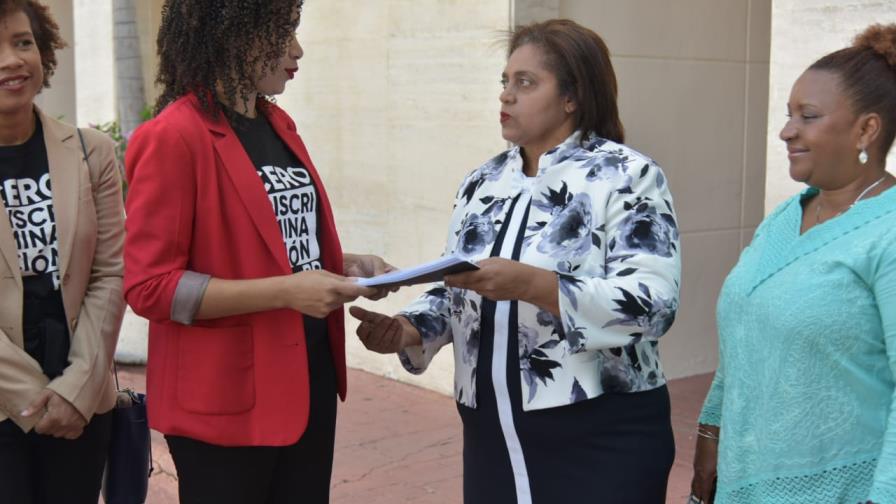 Cero Discriminación se suma a quienes apoyan la orden sobre equidad de género Cero Discriminación se suma a quienes apoyan la orden sobre equidad de género