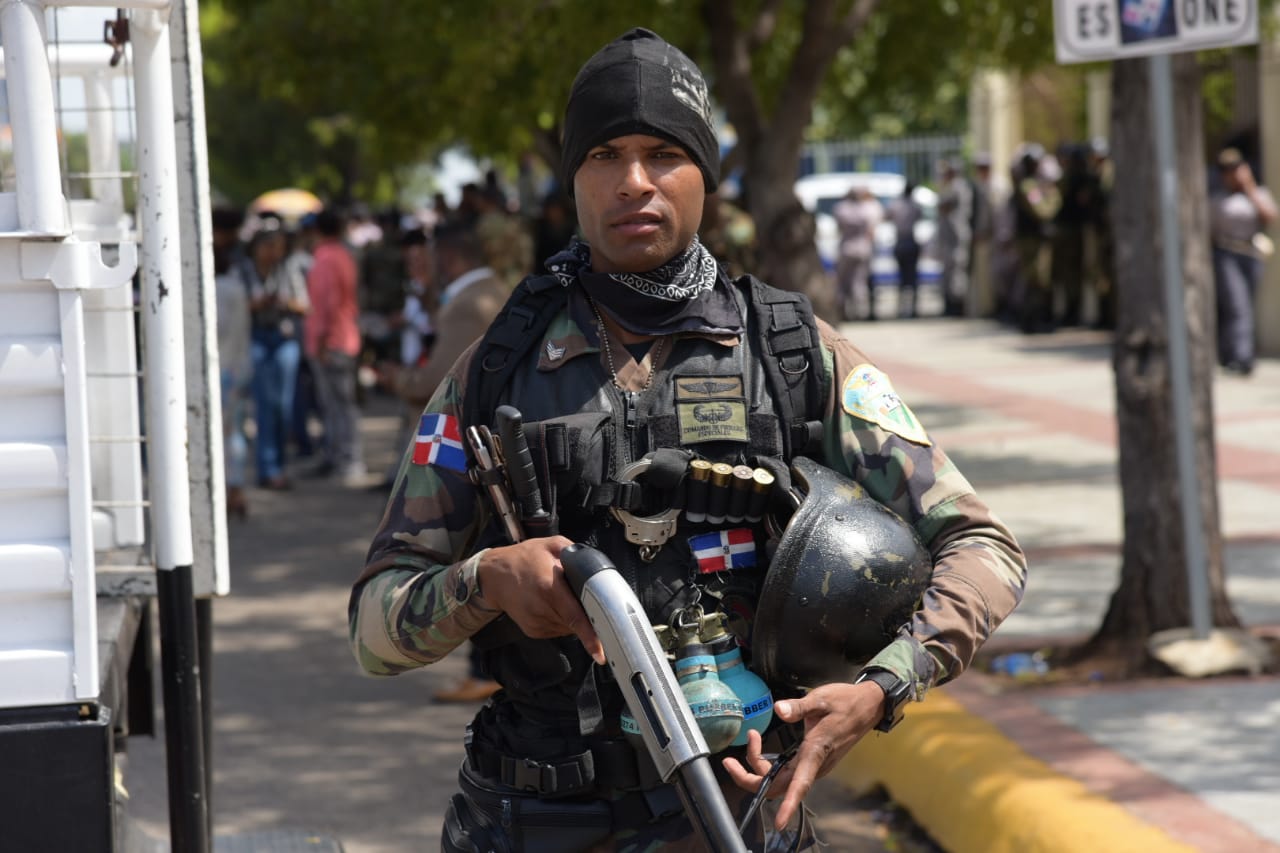 Un comunicado de Downtown Center informa que el Centro Comercial se mantendrá cerrado por las próximas horas y estará informando de su apertura a operación regular.