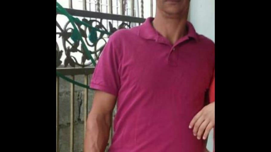 Hallan muerto a un taxista en Santiago 