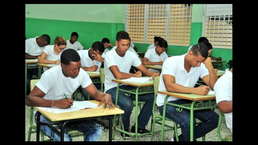 El 87% del nivel básico de adultos aprueba Pruebas Nacionales El 87% del nivel básico de adultos aprueba Pruebas Nacionales