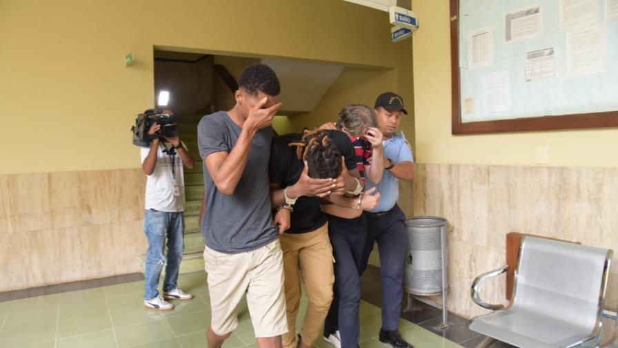 Libertad pura y simple para los tres sometidos por supuesta explotación de menores