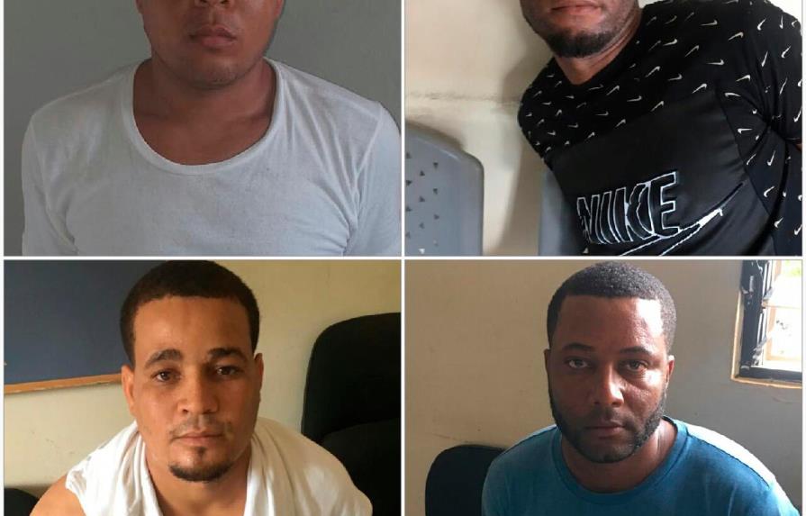 Apresan cuatro hombres por robo en sucursal bancaria de Sabana de la Mar 