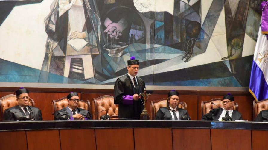 Presidente de la Suprema Corte de Justicia juramenta 262 nuevos abogados Presidente de la Suprema Corte de Justicia juramenta 262 nuevos abogados