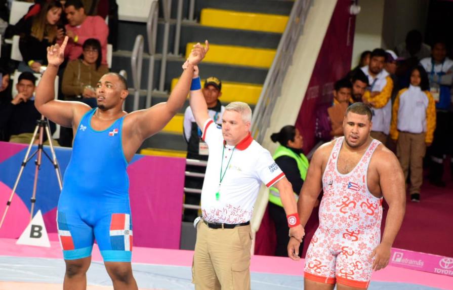 El luchador Leo Dalis Santana otorga otro bronce a Dominicana