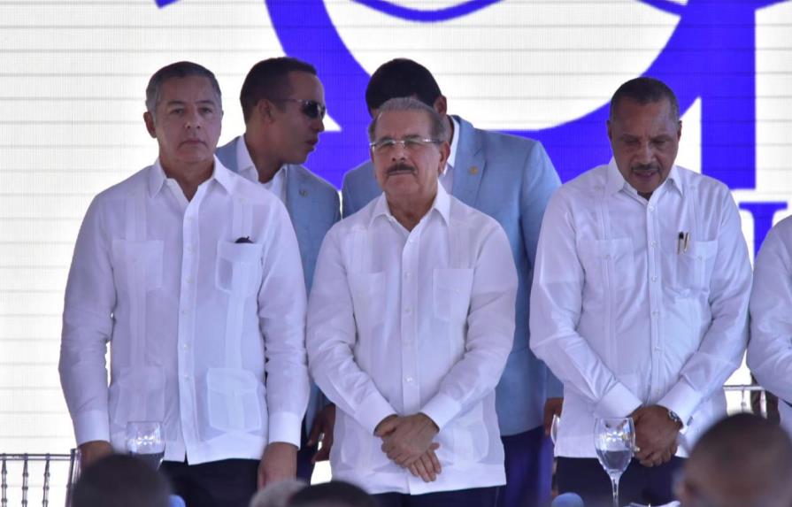 Danilo Medina inaugura dos túneles de servicio de la presa de Monte Grande