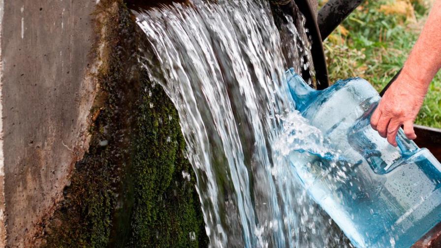 Expertos dicen haber encontrado forma para extraer agua del aire Expertos dicen haber encontrado forma para extraer agua del aire