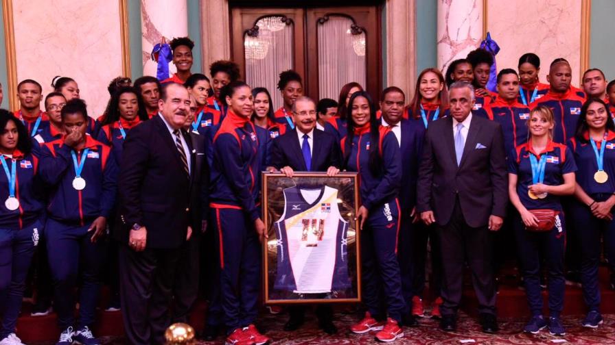 Gobierno dará incentivos desde RD$85 mil hasta RD$300 mil a medallistas panamericanos Gobierno dará incentivos desde RD$85 mil hasta RD$300 mil a medallistas panamericanos