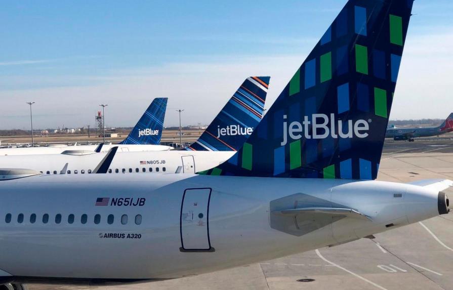 Falla en el sistema provocó aterrizaje de emergencia en vuelo de JetBlue