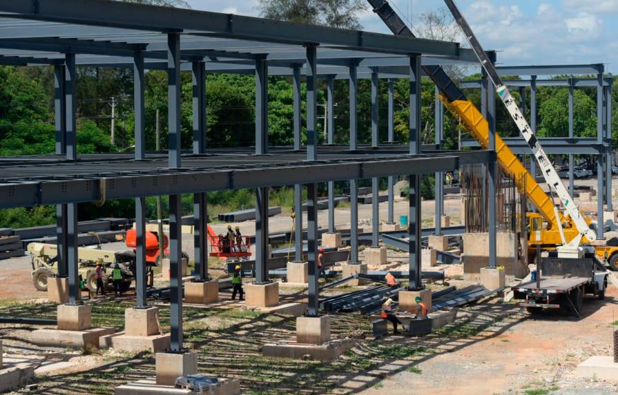 Obras Públicas reanuda construcción de terminal de autobuses en Parque Nacional Los Tres Ojos