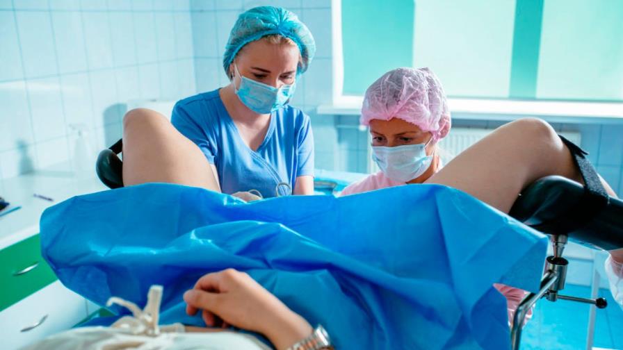 Realizan aborto a mujer coreana por error