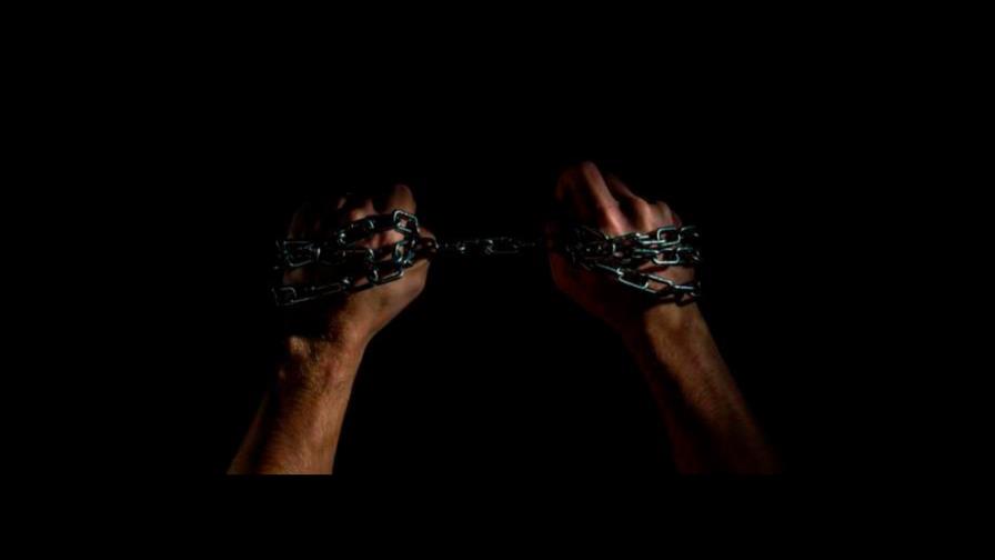 Dos nuevos detenidos en relación con el hallazgo de 39 cadáveres en Essex