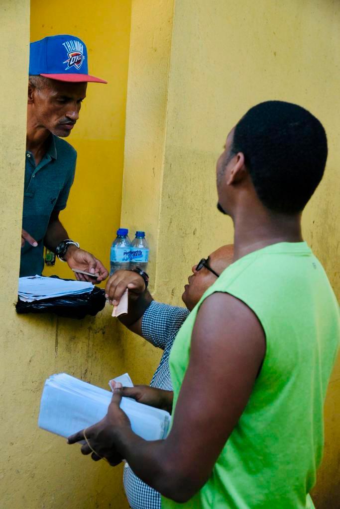 A uno de cada dos dominicanos le han comprado el voto