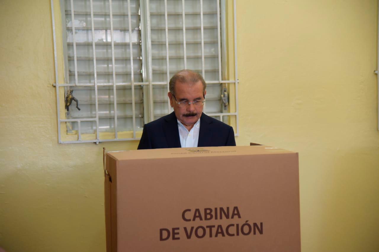 Asegura que “lo que estamos viviendo es el ejercicio democrático a plenitud”.