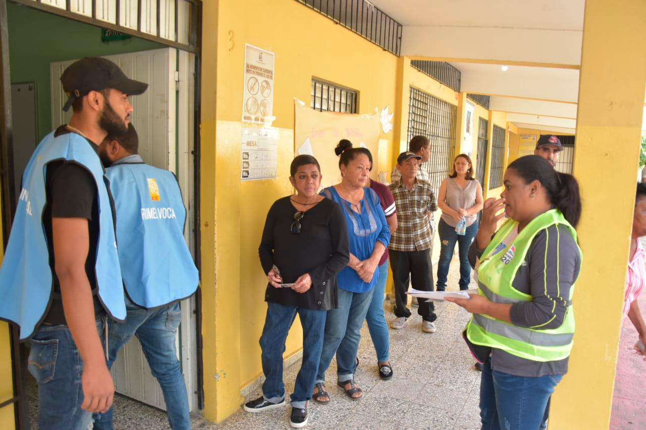 Vista del inicio de las elecciones primarias en Santiago.  (Diario Libre/Aneudy Tavárez) 
