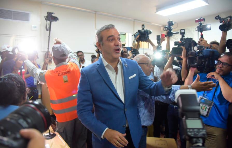 EN VIVO | Luis Abinader se dirige a la nación: “Hoy vivimos una jornada histórica”