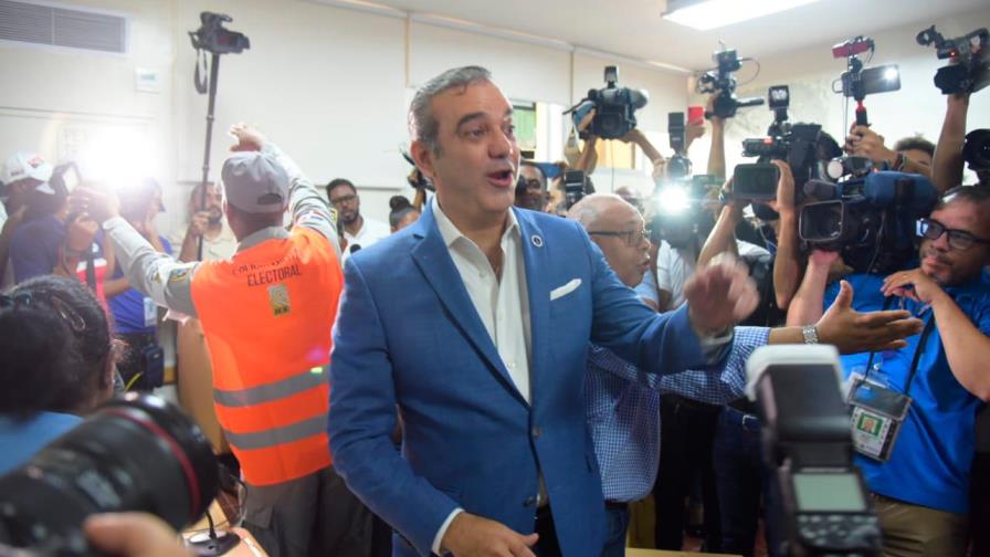 EN VIVO | Luis Abinader se dirige a la nación: “Hoy vivimos una jornada histórica”